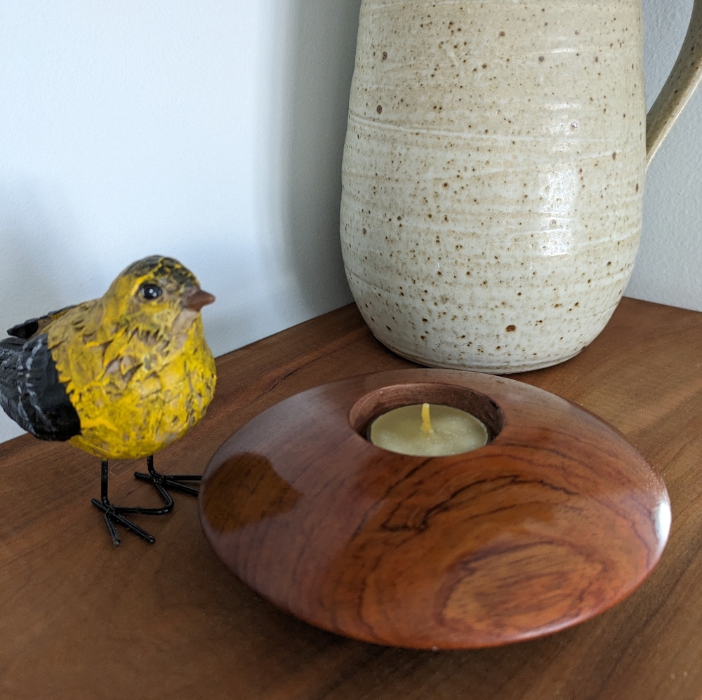 Candle holder